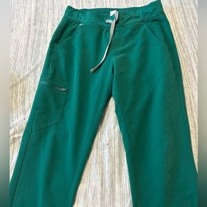 Small fig dark green jogger scrub pants